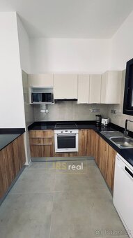 Prodej vily 3+1, 175 m2, s terasou 60 m2, pozemek 340 m2 – p - 2