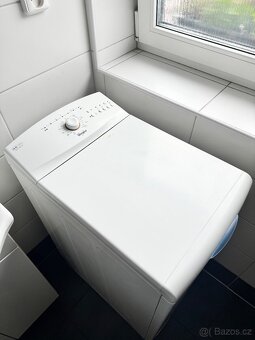 Horem plněná pračka Whirlpool AWE 4519 - 2