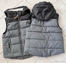 Prošívaná vesta, vesty s kapucou H&M vel. 128 - 2