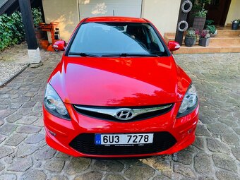 HYUNDAI i30 1.6i 93kW Nové v ČR 1 Majitel velmi pěkný - 2