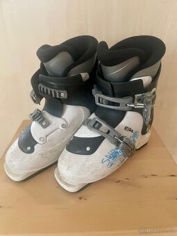 Dětské lyžařské boty/přeskáče - 2