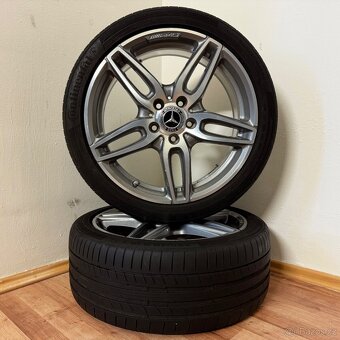MERCEDES AMG A CLA 5x112 R18 ET52+LETNÍ 225/40R18 - 2