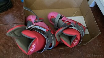 Dívčí zimní brusle - 2