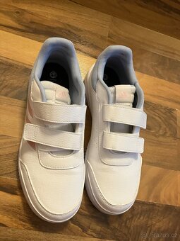 Vycházková obuv zn. Adidas EU 38 - 2