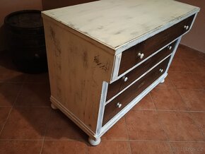 stará komoda patinovaná - 2