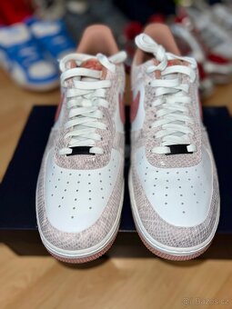 Nike Air Force 1 Low LV8 - 2