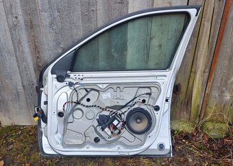 Dveře Škoda Octavia 2 stříbrná - 2