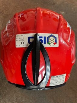 Lyžařská helma - 2