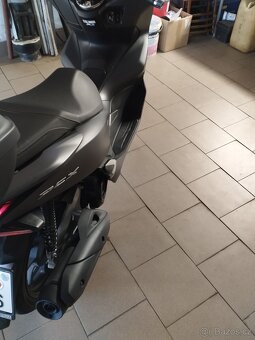 Skútr Honda PCX 125 - 2