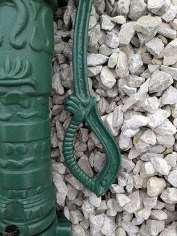 Dekorativní zdobená pumpa - 2