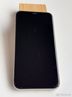 iPhone 11 - White - 64 GB - 2