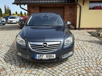 Opel Insignia 2.0CDTi 4X4 SPORT - 2