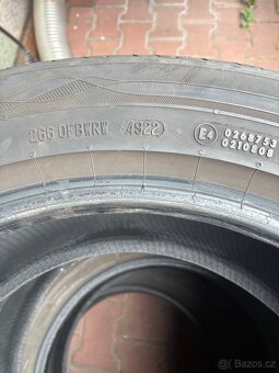 Pneu 225/55/17 - 2