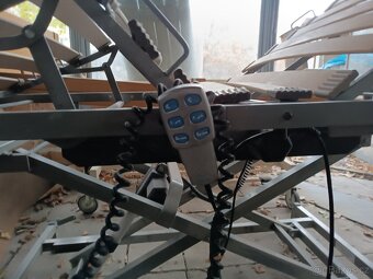 Polohovací lůžko, postel, elektrická. - 2