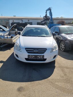 Kia Ceed 2008 - Náhradní díly. - 2