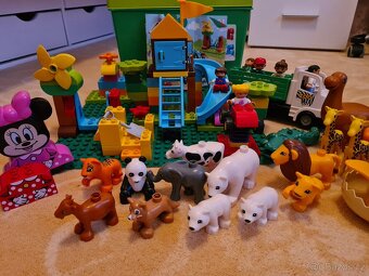 Duplo podlozka, hřiště, zoo auto se zvířaty, myška Minnie - 2
