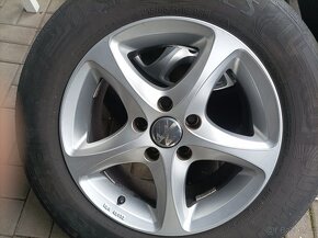Volkswagen Tiguan - 2