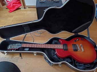 Combo Marshall a kytara Epiphone - 2