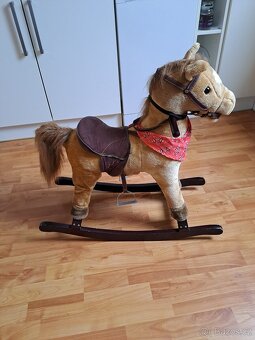 Houpací kůň - 2