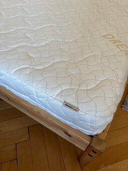 Dřevěná postel IKEA 90x200 s matrací - 2