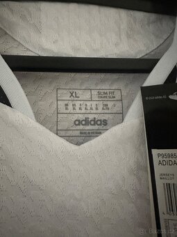 Raul Asencio dres - 2