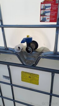 IBC nádrže kontejnery 1000 l - 2