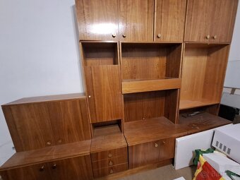 OBÝVACÍ STĚNA - za odvoz - LZE VYUŽÍT na DŘEVO - 2