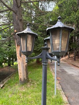 Starožitné venkovní lampy – 230 cm, litinové - 2
