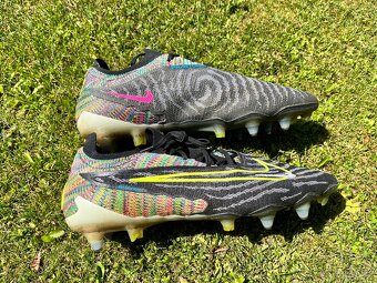 Kopačky Nike Phantom 44,5 lisokolíky - 2