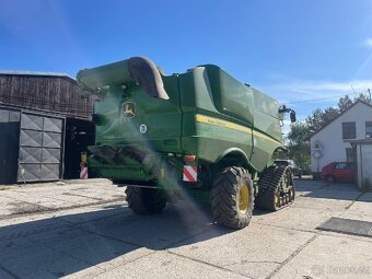 John Deere S680 - 2