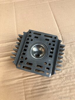 hlava motoru babeta 210 - 2