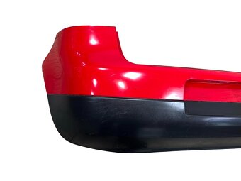 Zadní nárazník červená LY3D VW Golf 5 hatchback r.v. 2009 - 2