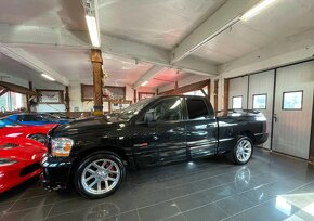 Dodge Ram SRT-10 - 2