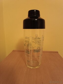 Nový skleněný shaker (šejkr) s recepty drinků - 2