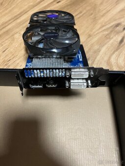 Gigabyte GV-R779OC-2GD - 2