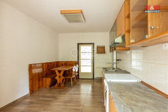 Prodej bytu 4+1 v Nižboru, 86 m², ul. Pod Nádražím - 2