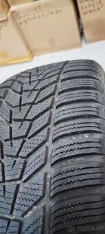 Zimní 235/55/19 Hankook winter SUV, 2123, vz 7.6mm-7.0mm. - 2