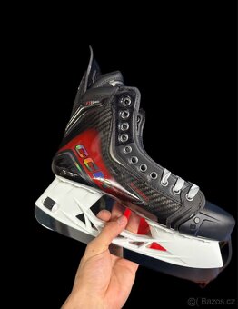 Nové brusle ccm Jetspeed Ft8 pro, velikost 9 - 2