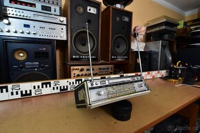 Unikát - přenosné autorádio r. 1966 - ITT Schaub-Lorenz - 2