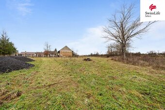 Prodej stavebního pozemku 823 m2, Holice - 2