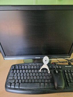 PC soustava s monitorem, klávesnici i myší - 2