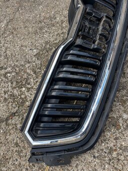 Kamiq přední maska chladiče - 2