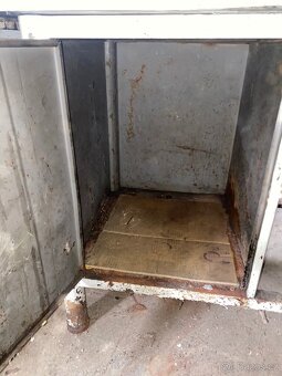 Dilensky pracovni stul - ponk - 2