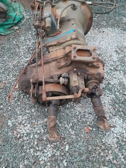 Praga V3S  převodovka s vývodem na navijak - 2