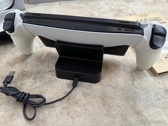 PlayStation portál s příslušenstvím - 2