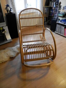 houpací ratanové křeslo - 2