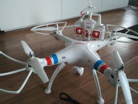 Dron SYMA X8W - 2
