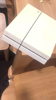 PlayStation 4 - 2