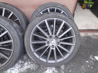 Originál alu kola Škoda model Turini rozteč 5x112 R18. - 2