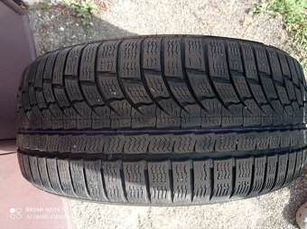 Prodám zimní pneu Nokian 235 x 45 R18 98V XL - 2